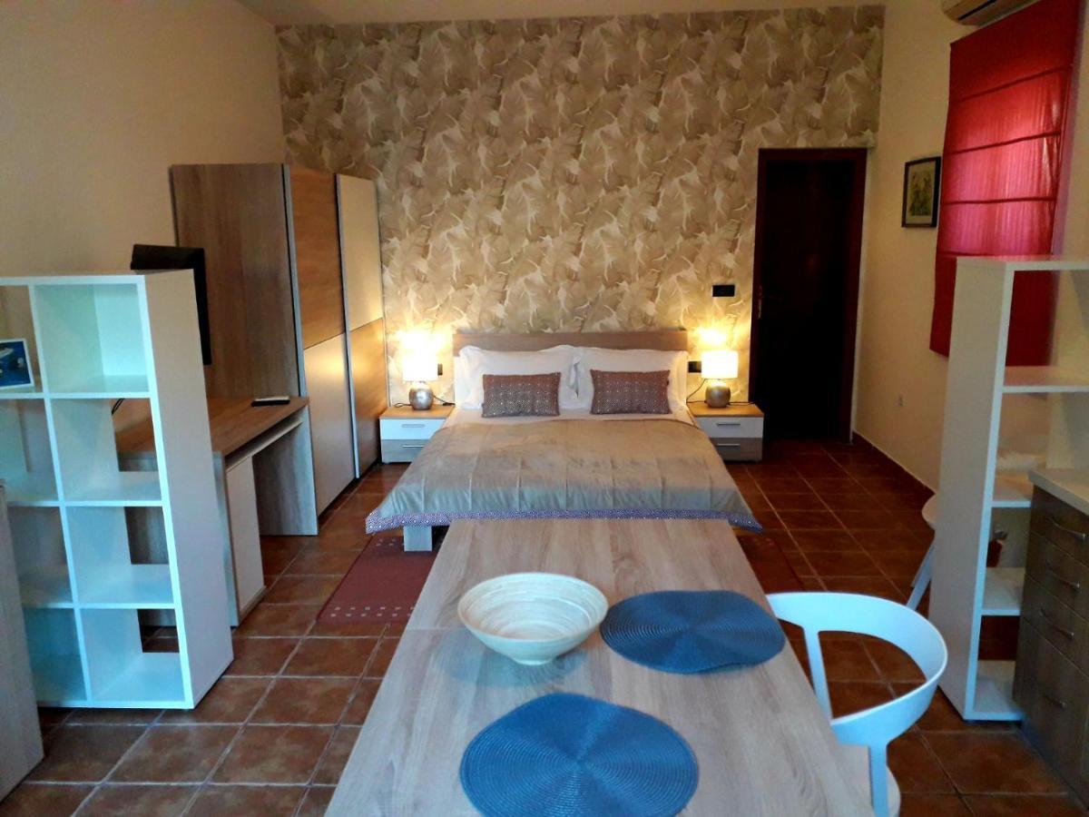 Apartments Ana And Vesna Pula Luaran gambar